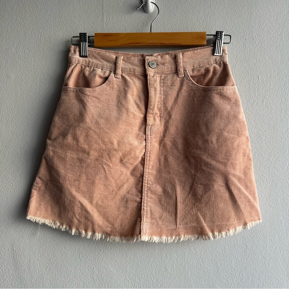 Brandy Melville Corduroy High Rise Raw Hem Denim Mini Skirt in Dusty Pink - Picture 5 of 10